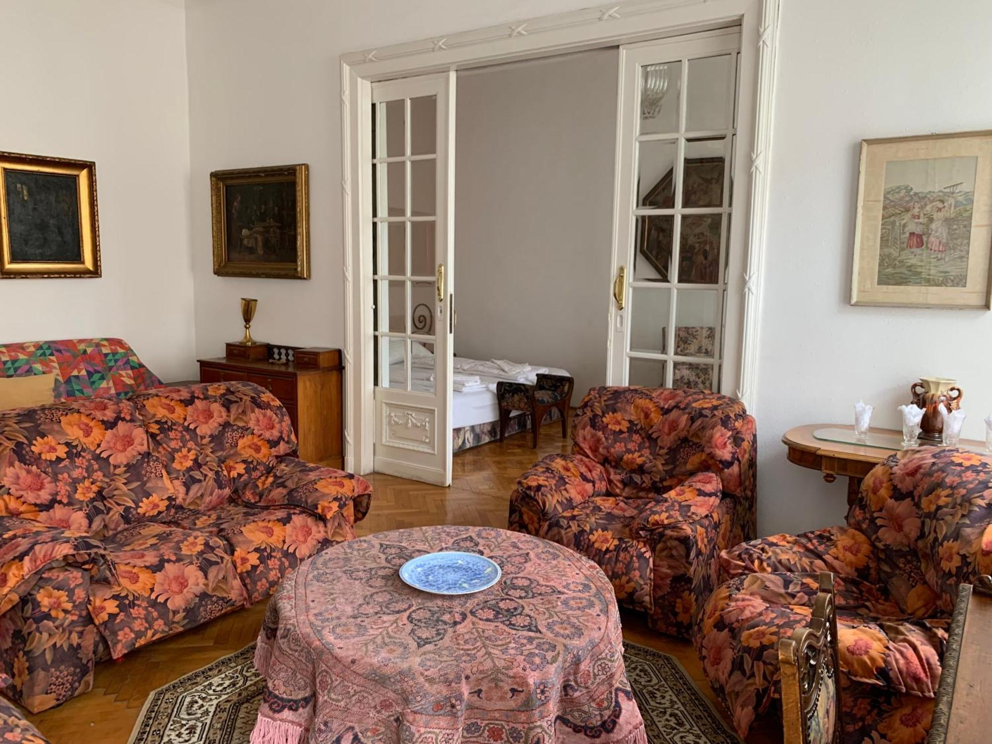 Libra Grande Venetian Style Apartment Budapest Ngoại thất bức ảnh