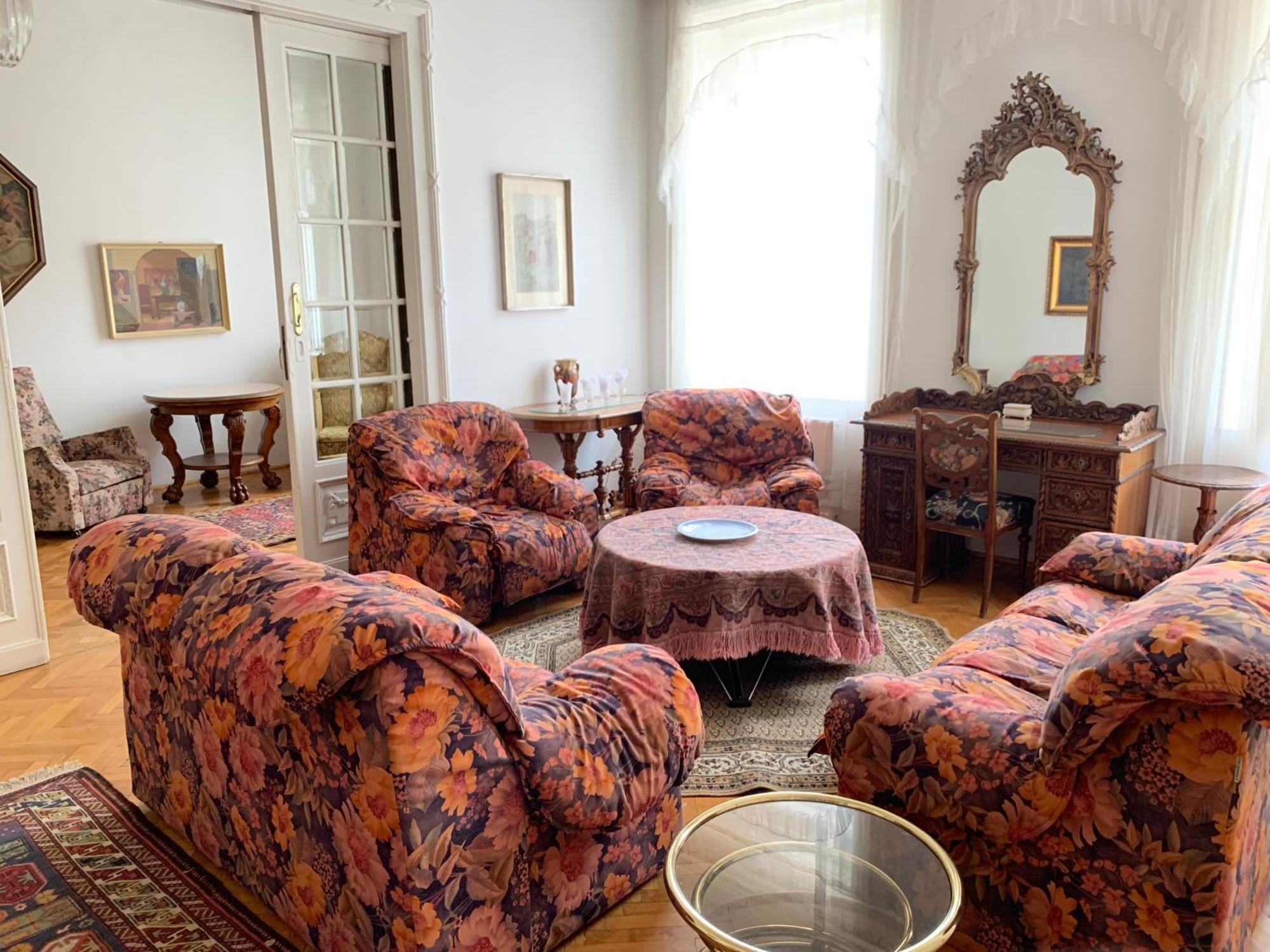 Libra Grande Venetian Style Apartment Budapest Ngoại thất bức ảnh